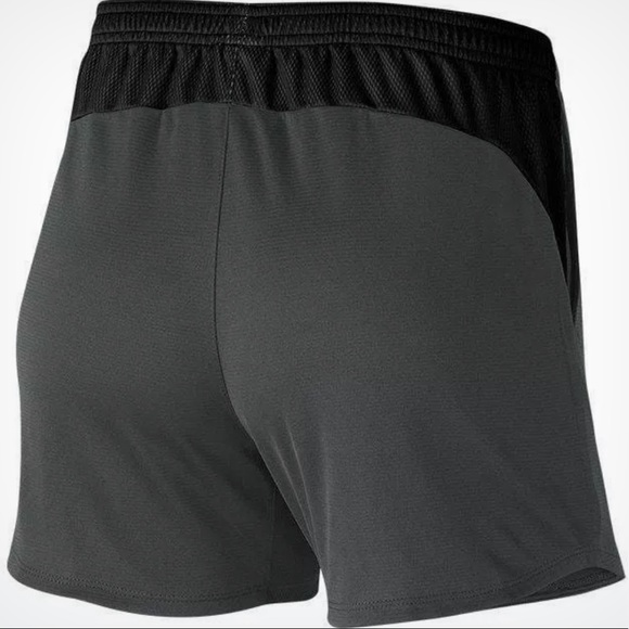 NIKE DRY ACADEMY PRO SHORT WOMENS. Size L. Color Anthracite/Black - Picture 3 of 3